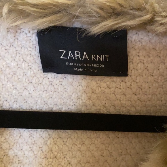 Zara Knit Zip Long Cardigan with Faux Fur Hood and Zipper closure - Picture 6 of 8
